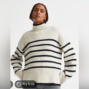 H&M Wool-Blend Oversized Turtleneck sweater